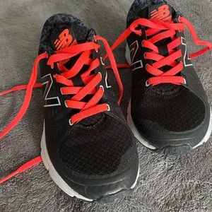 New Balance | 775 v2 Running Sneakers